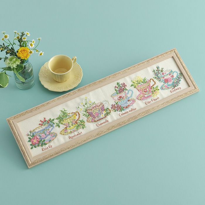 クロスステッチフレーム＜花咲くハーブとティータイム＞ | リバティ