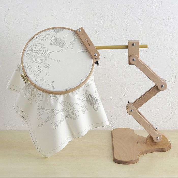 クロスステッチフレーム＜クリスマスベルのアレンジ＞ | リバティ 生地