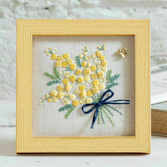 ステッチフレーム＜ミモザのリース＞ | リバティ 生地、編み物、刺繍