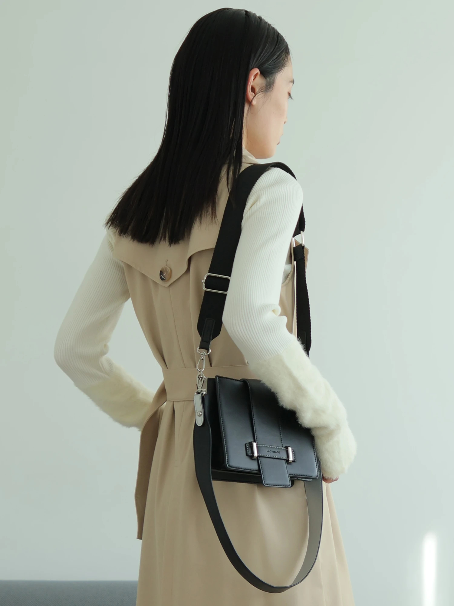 LADYMADE（レディメイド）｜ 2WAYベルトスクエアショルダーバッグ