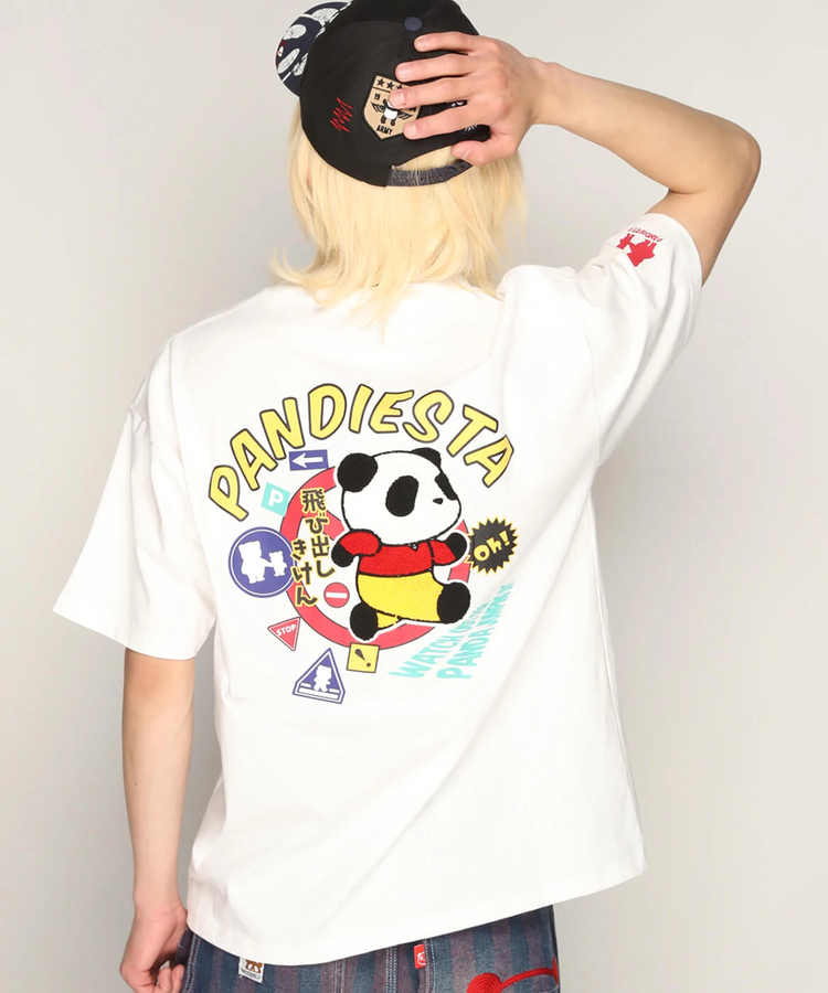 SB PANDIESTA キケン！飛び出しぱんだ Tee(585566 MENS)｜ファッション