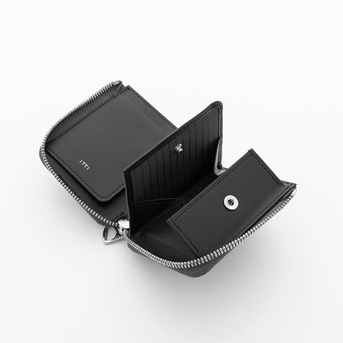 黒桟革 漆レザー 本革ミニ財布｜CRISTY VERY COMPACT WLT .5 / KUROZAN