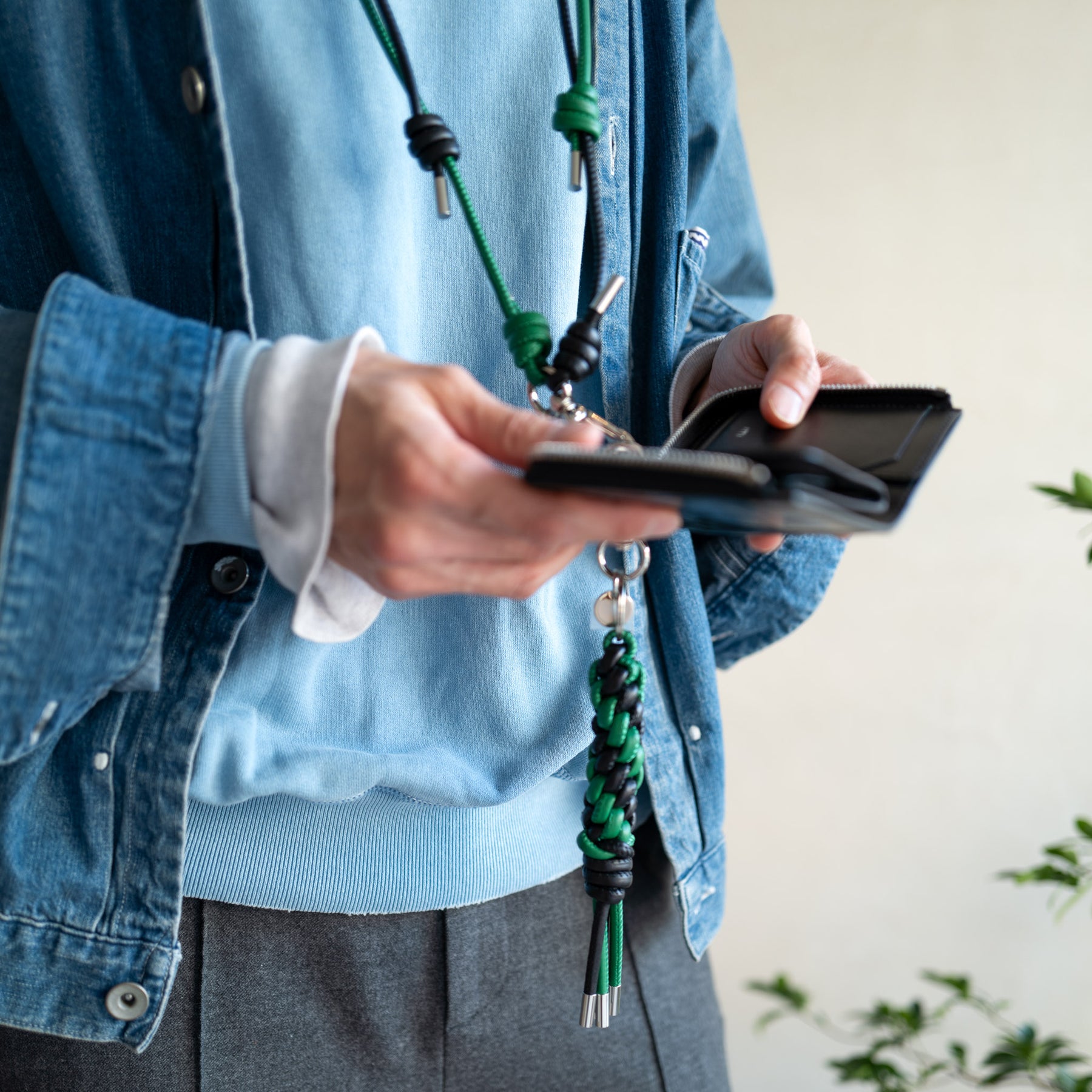 CRISTY FOLD KNOT CHARM / STCOW｜編み込みレザーチャーム 本革