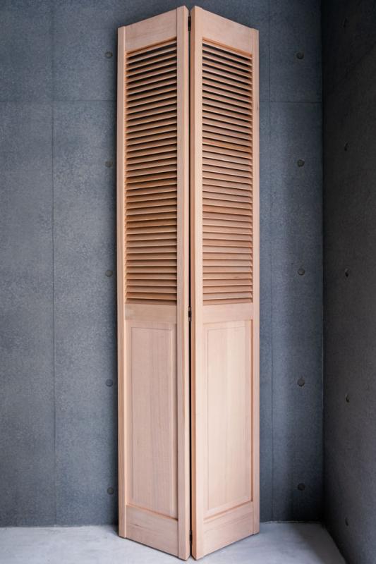 輸入建材のジェイマックス / 折れ戸・クローゼットドア|1424 2枚折れ戸