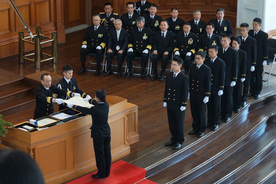 幹部候補生学校 卒業式