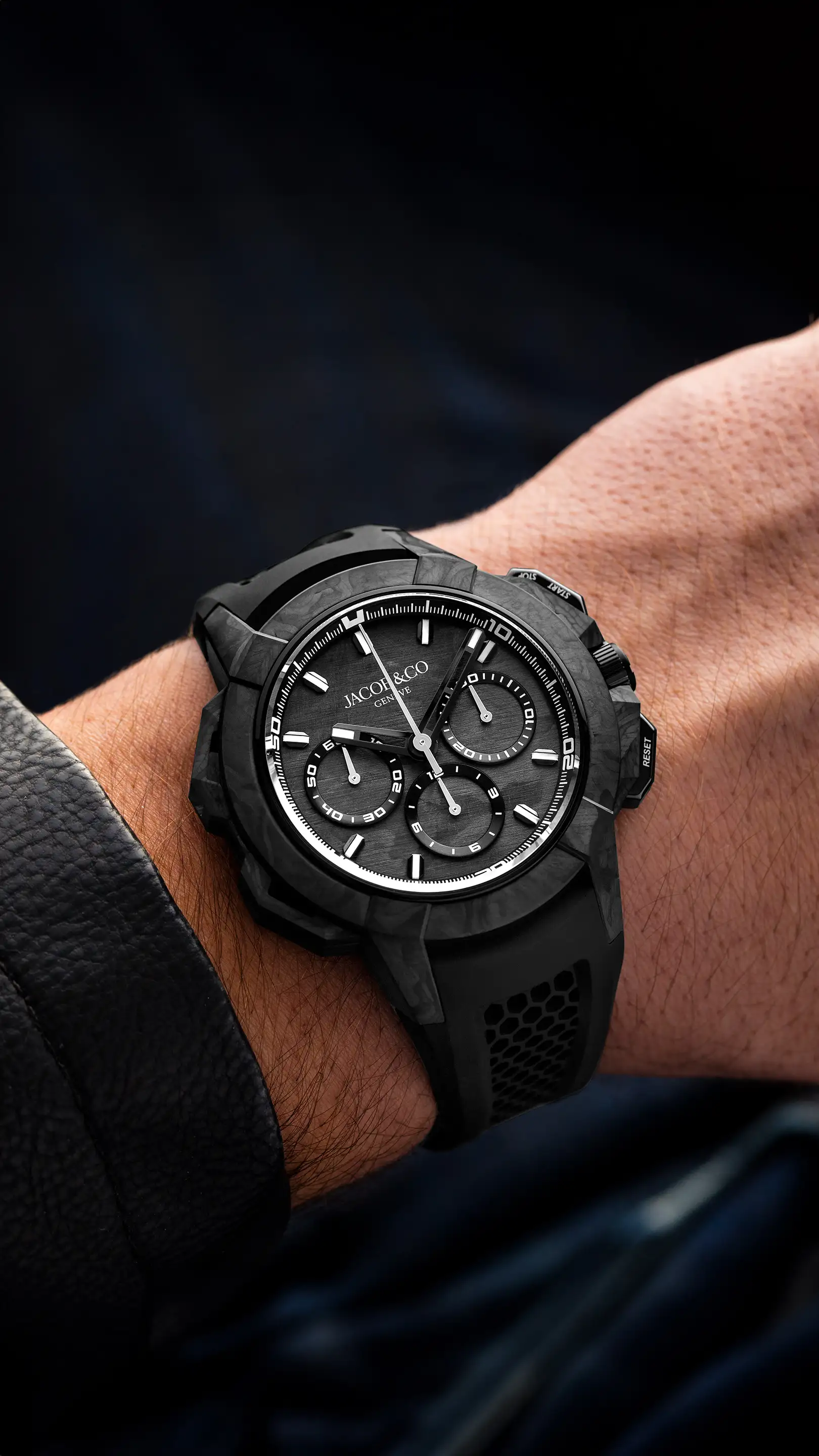 エピックX クロノ44MM トリコンパックス | Jacob & Co.(ジェイコブ