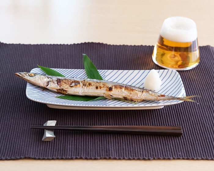 白山陶器の重ね縞 おしゃれな角皿・長皿は焼き魚皿にも