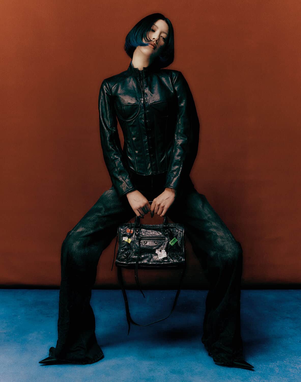 三吉彩花が再定義する、バレンシアガの“誰もが主役” - 10マガジン ジャパン