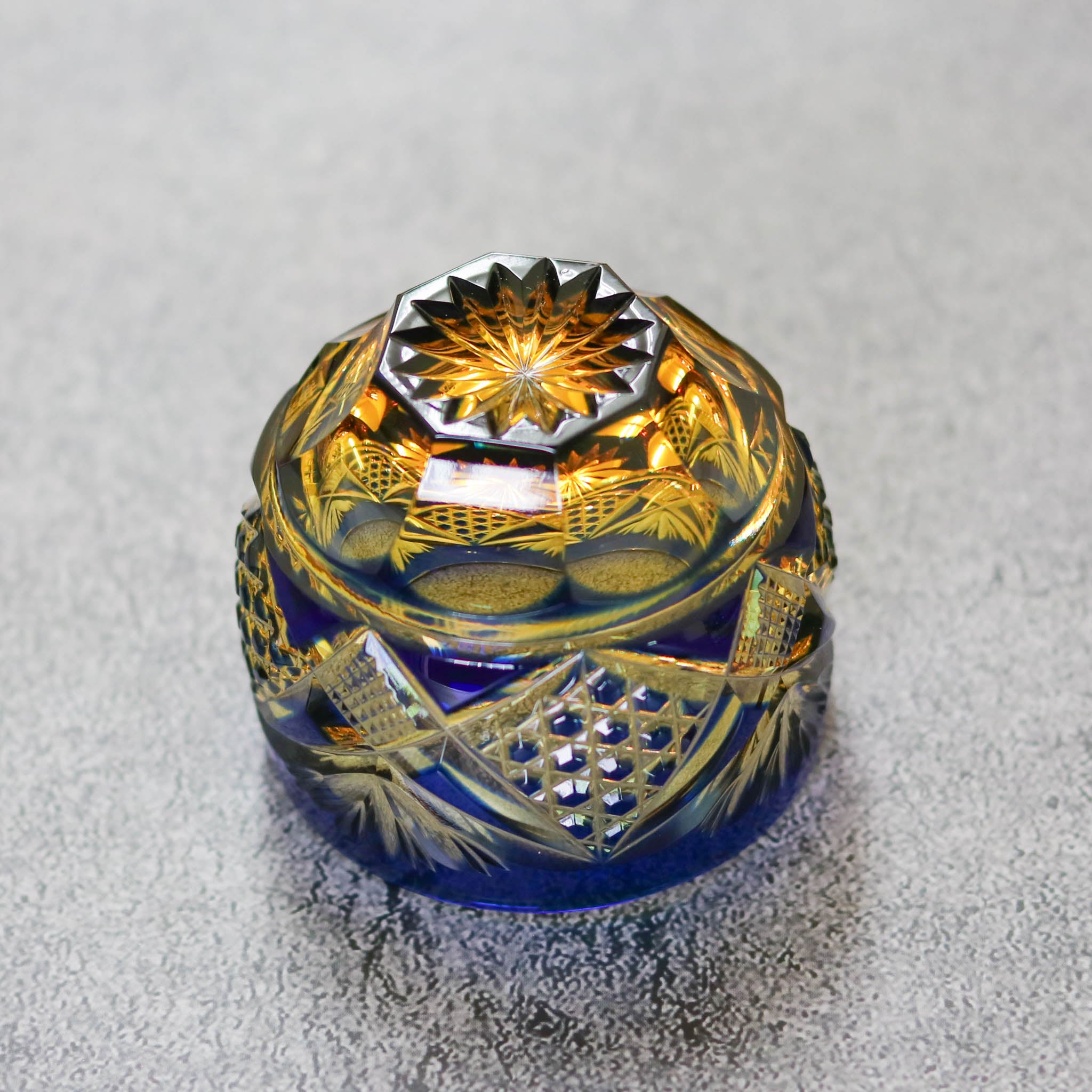 綾ガラス 酒器 | 綾切子 猪口 | 琥珀 瑠璃 | グラスアート黒木