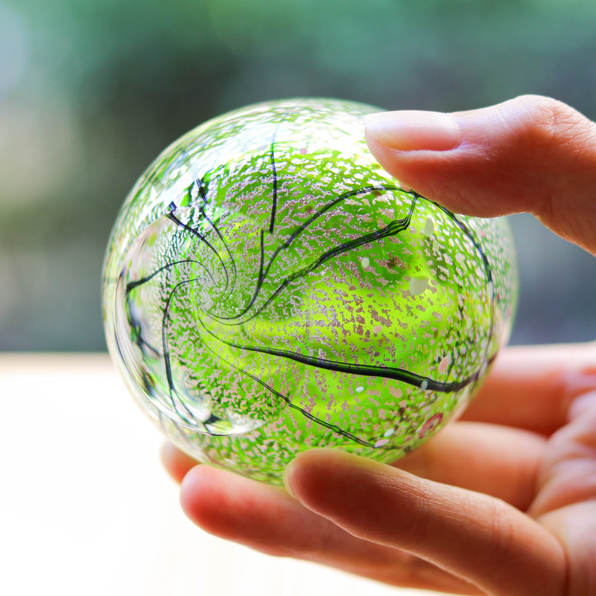 綾ガラス 一輪挿し | 光琳 爽 | 若草 | グラスアート黒木