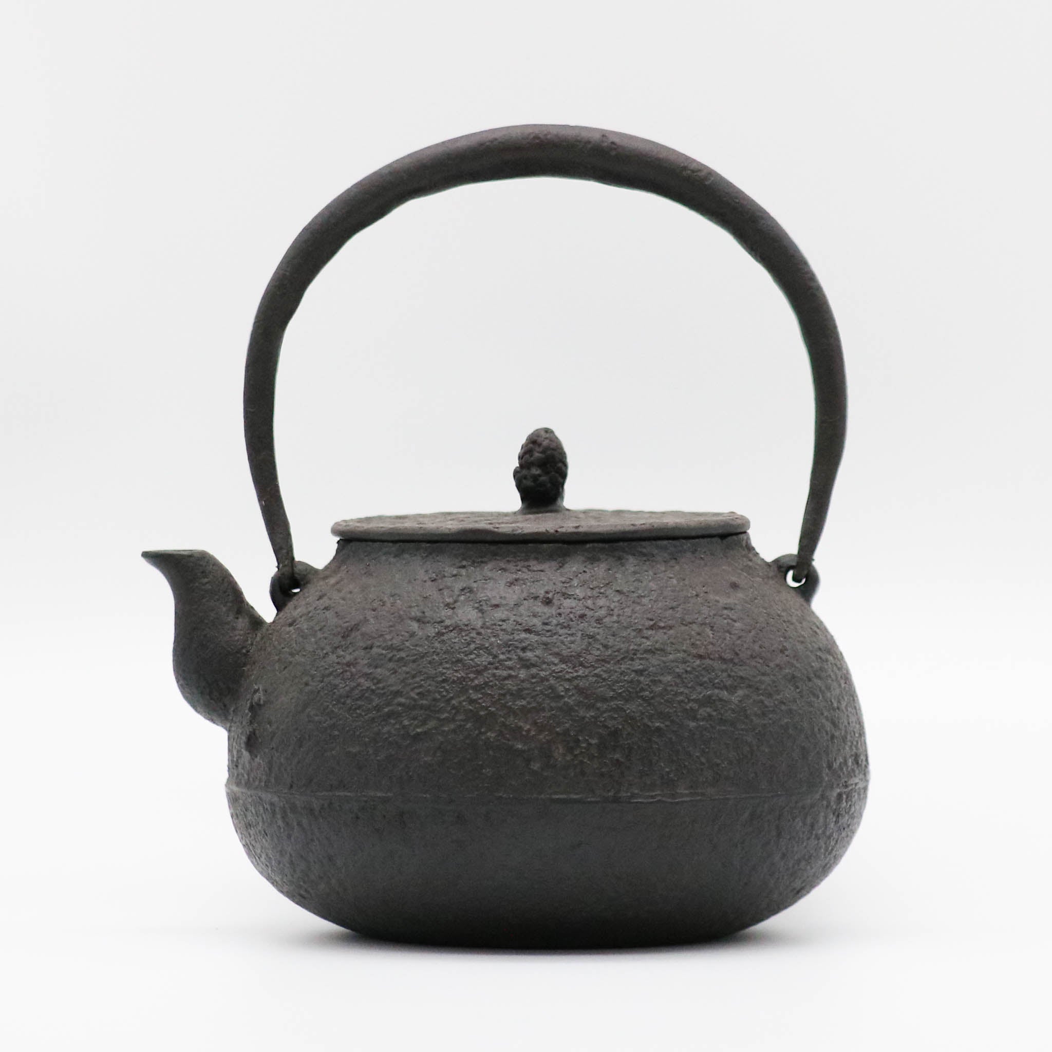 山形鋳物 鉄瓶 | 尻張 | 10号 | あらい工房