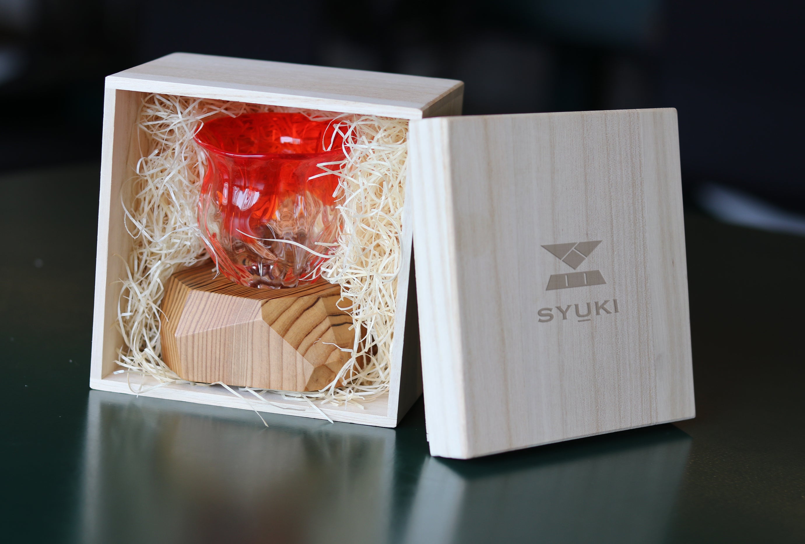 世界遺産、屋久島x沖ノ島からうまれた酒器セット「SYUKI」