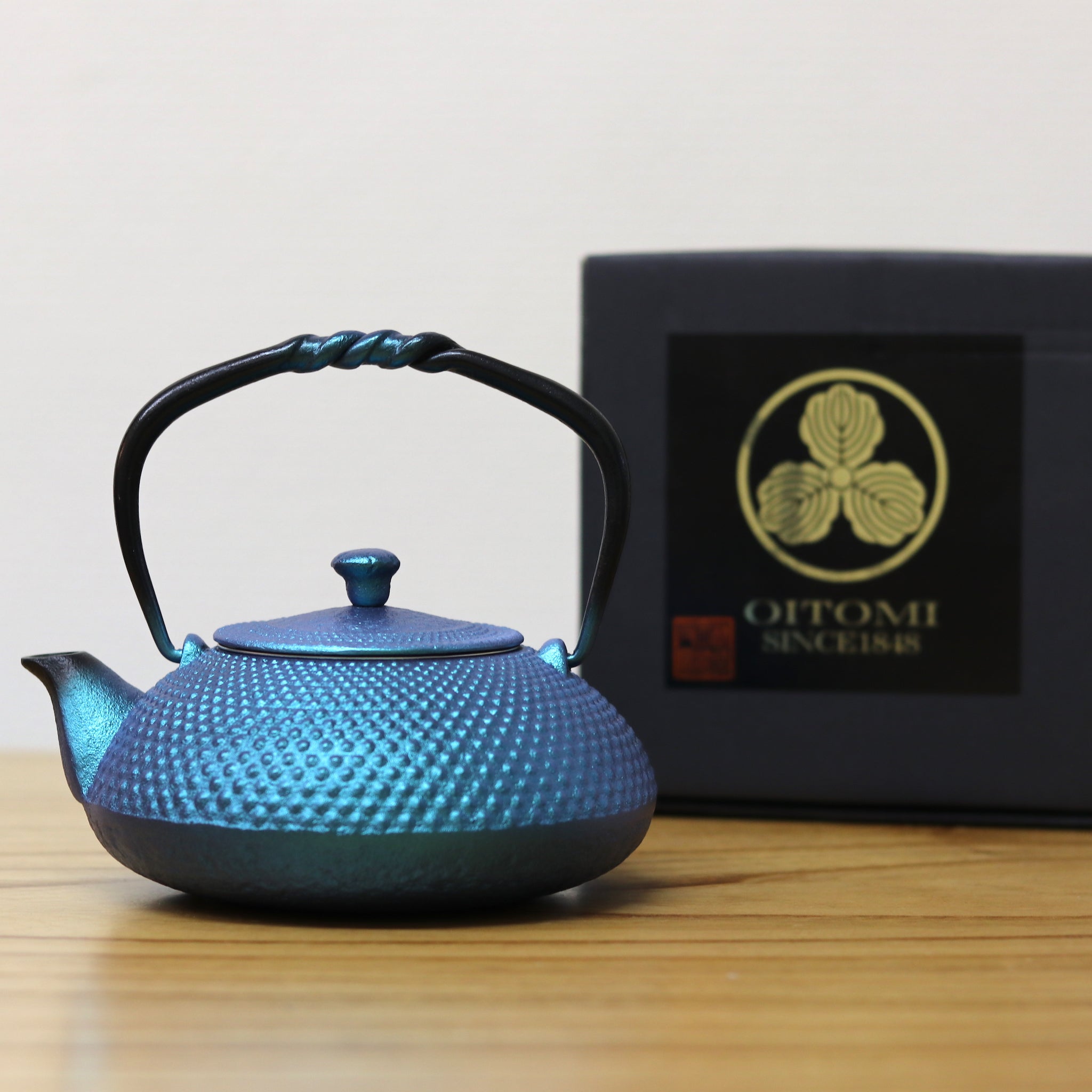 南部鉄器 小鉄瓶 急須 | アラレ 0.5L | 翠 | 及富