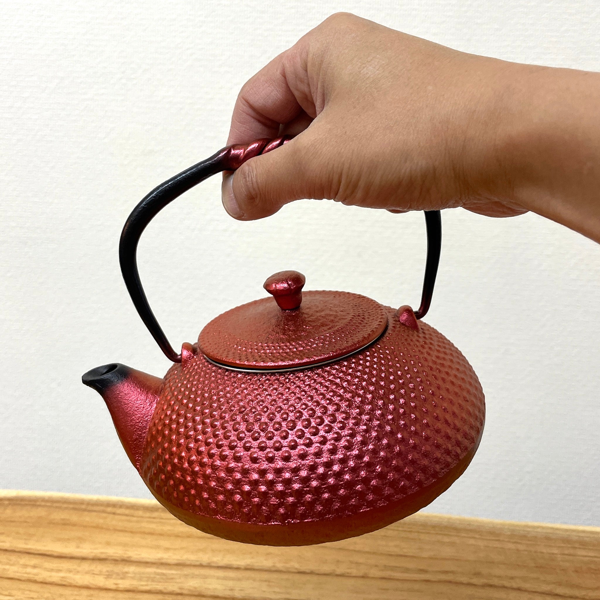 南部鉄器 小鉄瓶 急須 | アラレ 0.5L | 紅 | 及富