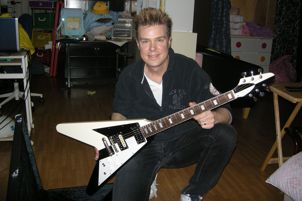 ESP Edwards E-FV-95 WB Michael Schenker Flying V Model – Jim