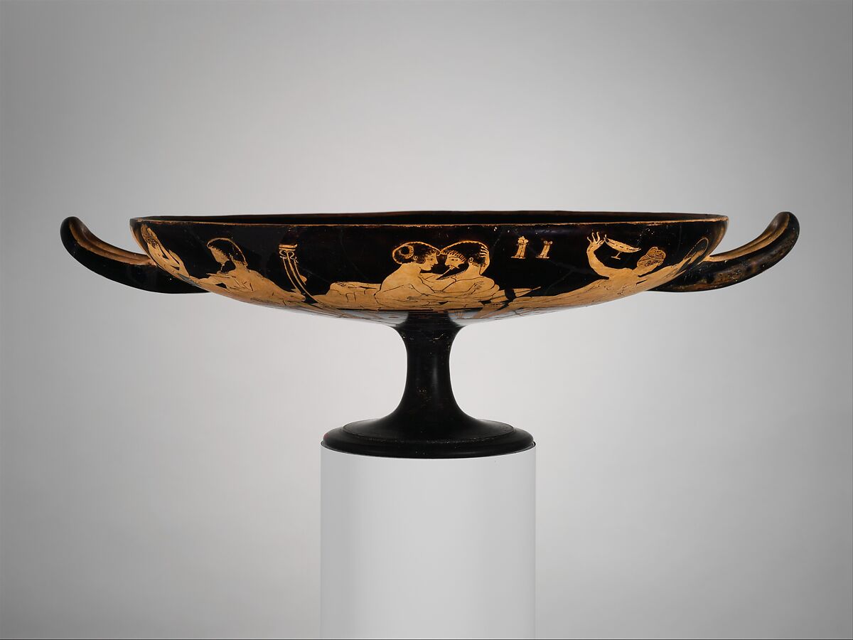 テラコッタ製のキュリック（飲み物の杯） Terracotta kylix (drinking