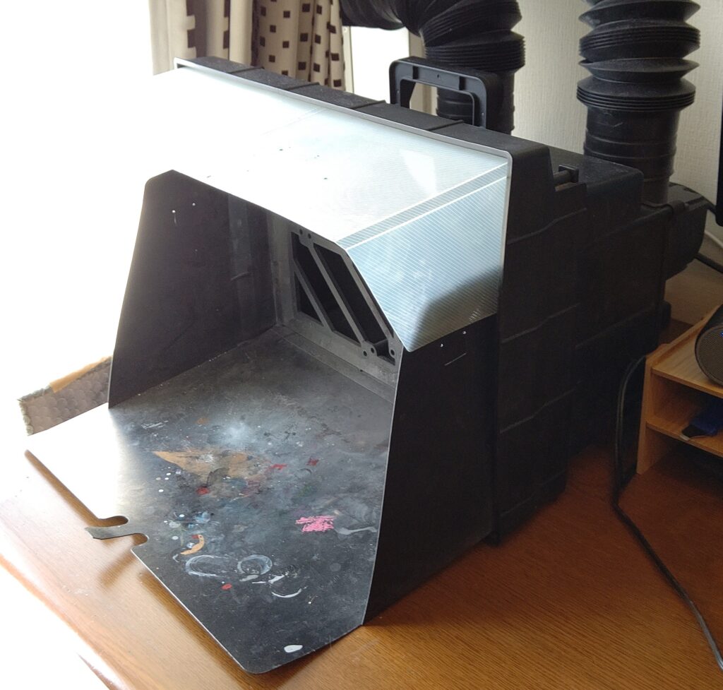 静音性重視の塗装ブースといえばこれ！タミヤのペインティングブースⅡ