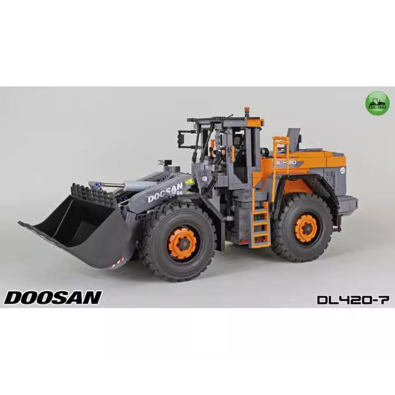 2617pcs MOC-154471 DOOSAN DL420-7 – Joy Bricks