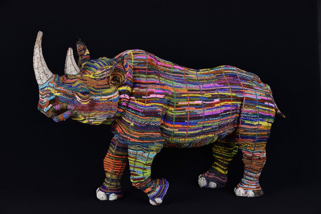 多種多様ないきものをアフリカンワイヤー&ビーズアートで表現