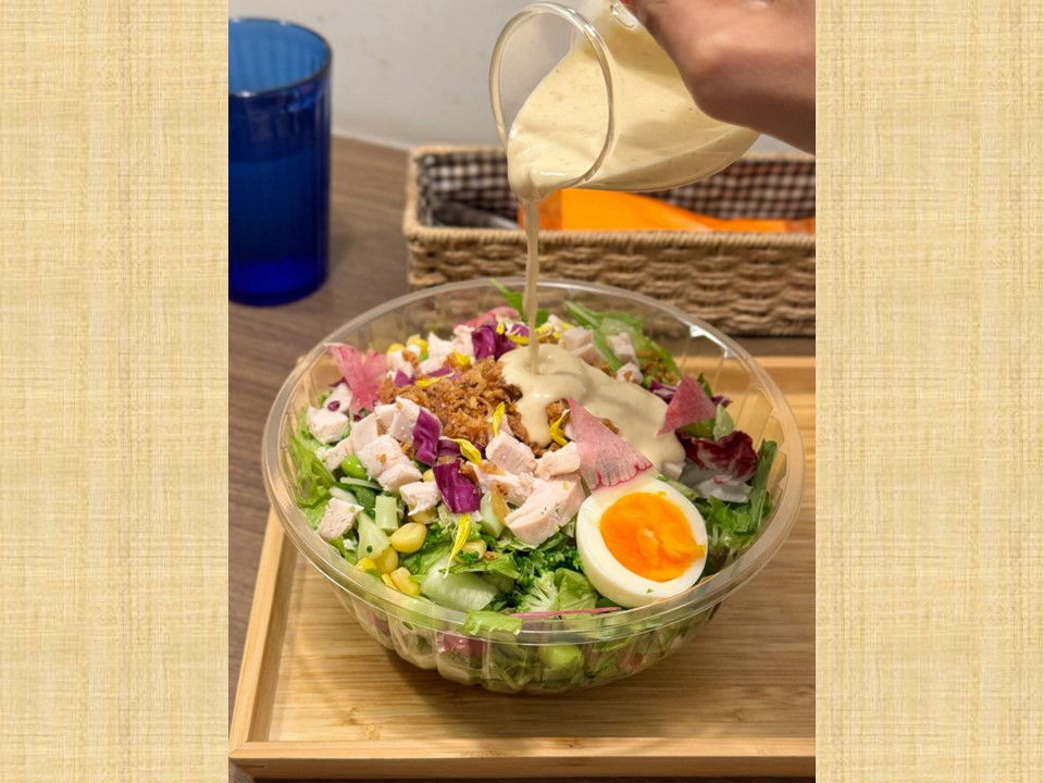 ヘルシー＆華やかで大人気「サラダボウル」神戸・三宮のデリカテッセン