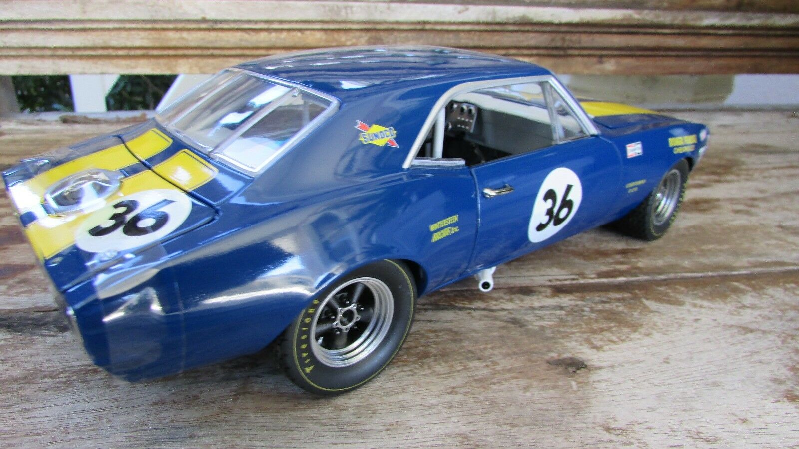 gmp 1/18 1967ペンスケレーシング カマロz28 中古 gmp 1/18 1967