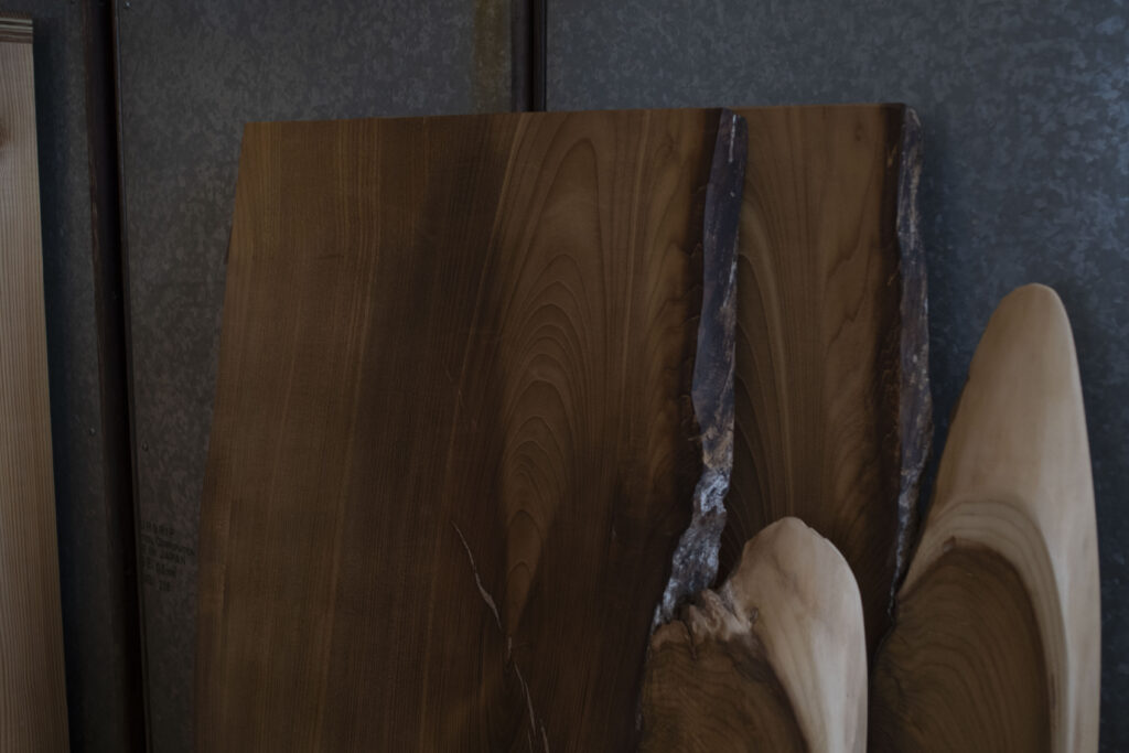 この木なんの木-色の潤いに違いあり-【桑】 – 上手工作所