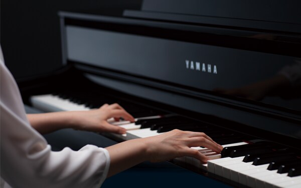 ヤマハ | CLP-735 - Clavinova（クラビノーバ） - 概要