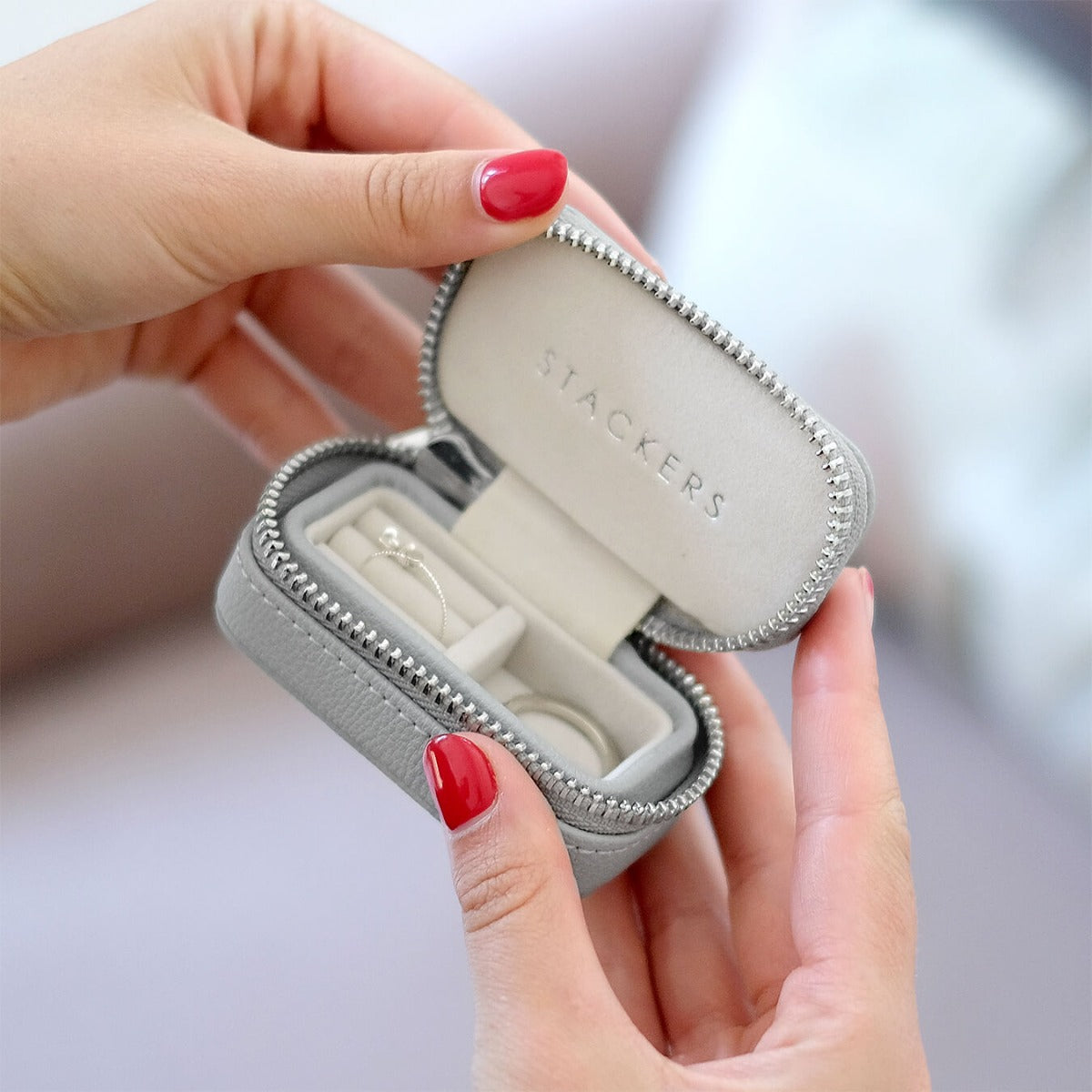 Stackers Taupe Petite Travel Jewellery Box – STACKERS LONDON