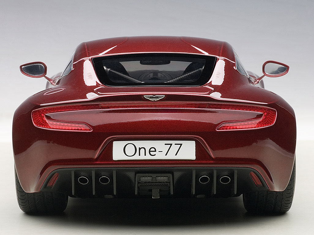 Aston Martin One-77 (Diavolo Red) - ダイキャストモデル - AutoArt 70245
