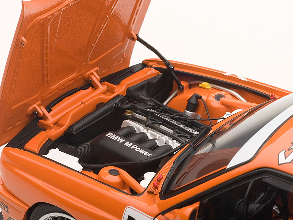 BMW M3 Jagermeister #19 Hahne - ダイキャストモデル - AutoArt 89248