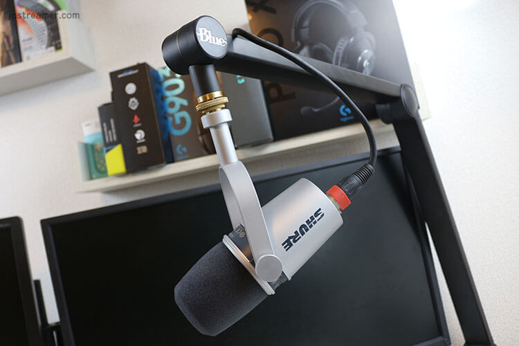 SHURE MV7』実況や配信に最適化されたUSBとXLR接続対応な軽量