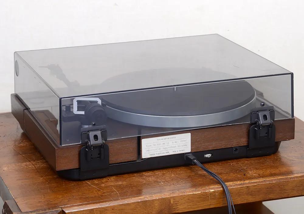 Thorens TD320MKII レコードプレーヤー