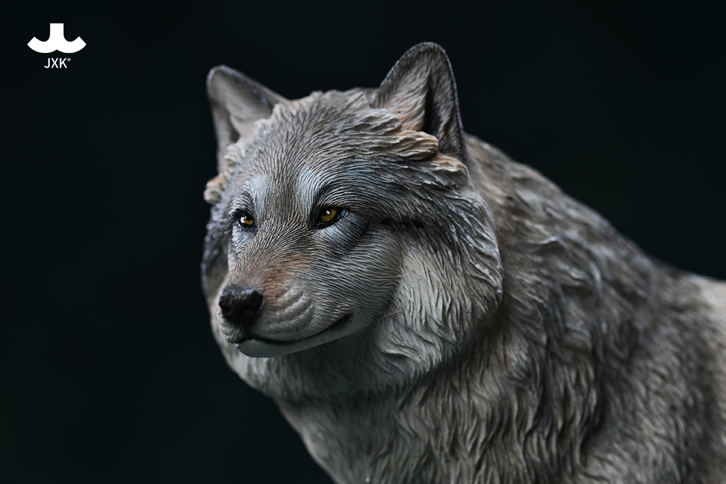 JXK194 Arctic wolf Statue for Home Decor from JXK Studio