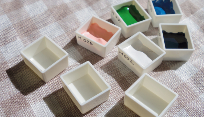 自己流！空のハーフパンに絵の具をキレイに詰める方法＆キャップを