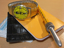 本日の一品 アンティーク屋で見つけたプランターズの「Mr. Peanut腕時計」