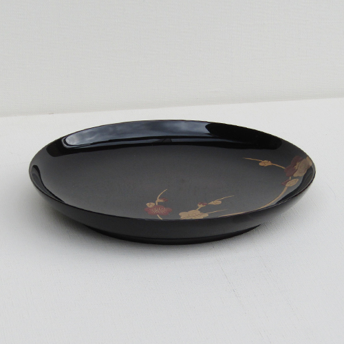 輪島塗 菓子器 丸形 -梅の高蒔絵仕上げ- [内外面とも黒タメ色]｜輪島市