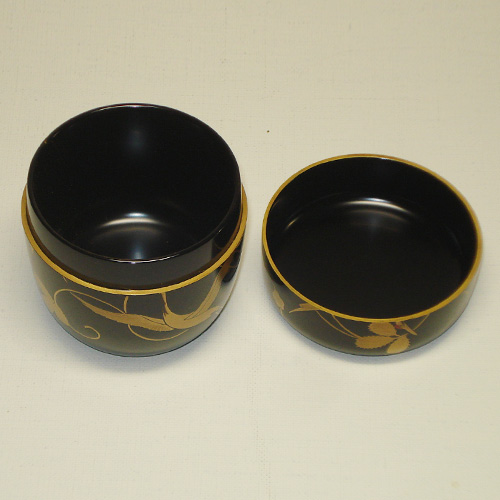 輪島塗 小棗 利休形 -松竹梅・鶴・唐草蒔絵仕上げ- [黒色]｜輪島市の