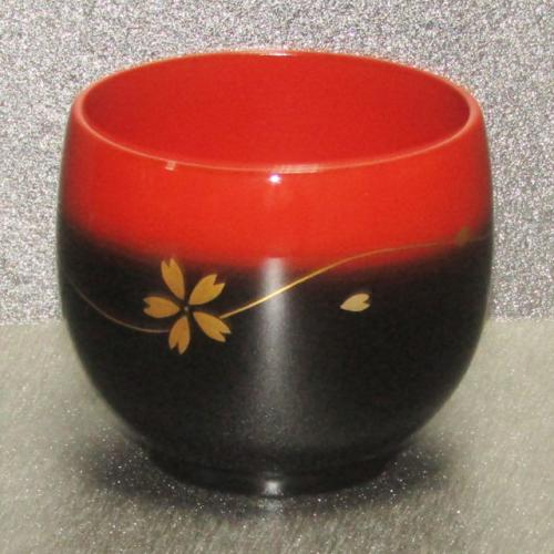輪島塗 フリーカップ -流水桜の蒔絵仕上げ- [内/外面朱色 (上)・黒色