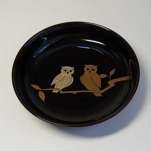 輪島塗 取り皿 -ふくろうの蒔絵仕上げ- [内外面とも黒タメ色]｜輪島市