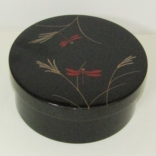 輪島塗 弁当箱 (1段) -すすきにトンボの蒔絵仕上げ[内面朱色/外面黒色