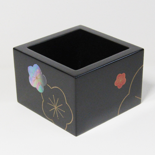 輪島塗 一合枡 -梅の蒔絵仕上げ- [黒色] 螺鈿(ラデン)入り｜輪島市の