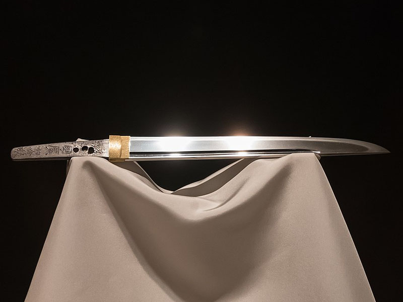 日本刀・刀剣買取 ｜ 高価買取しております | 骨董品 アンティーク品の