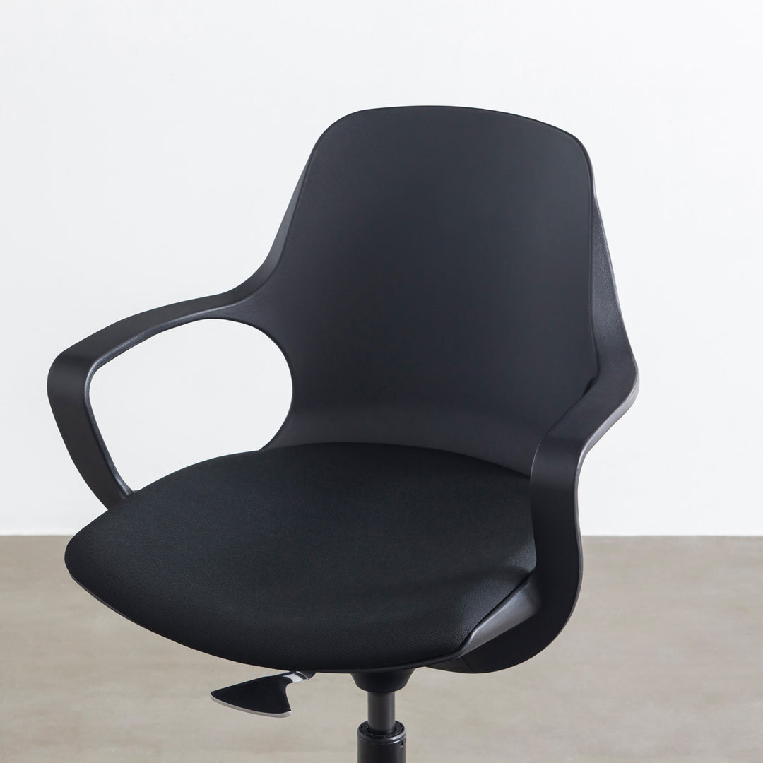 Unique - Style Black silver ユニークなフォルム デスクチェア