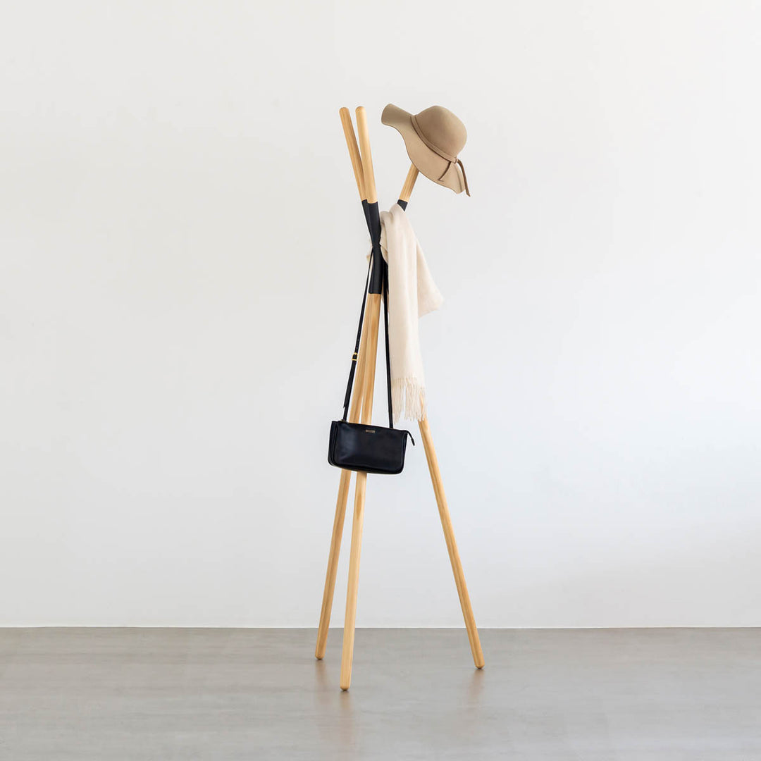 Tipi パイン無垢材 コートラック – KANADEMONO