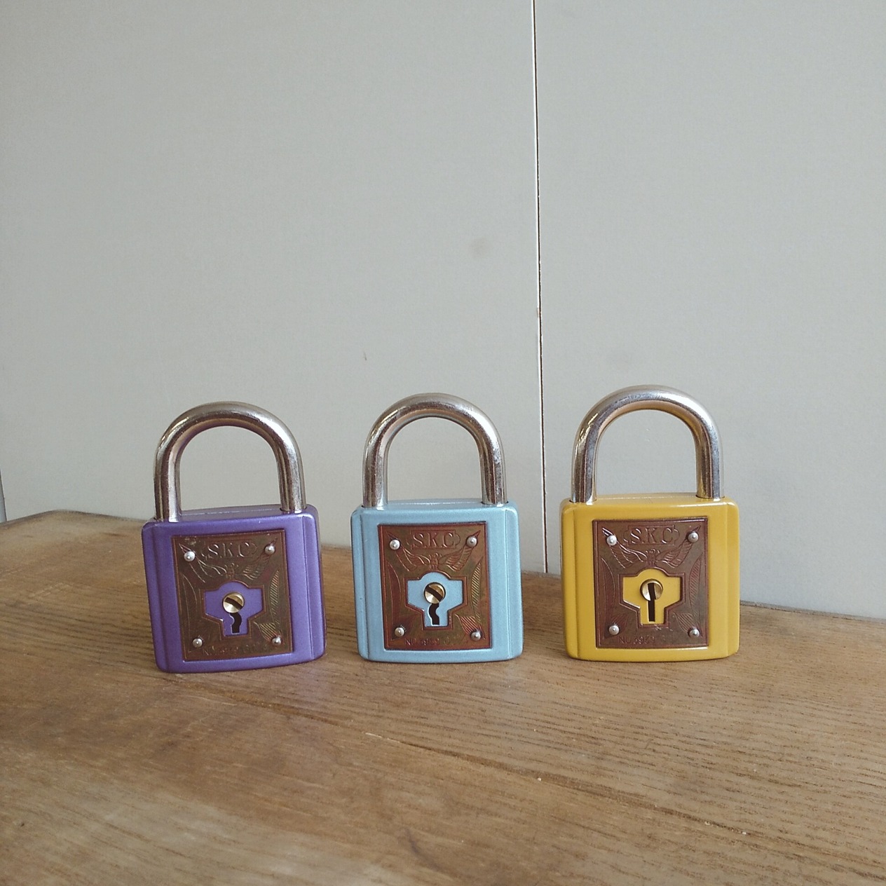アンティーク金具 南京錠 おしゃれな カラー塗装 SKC No.9400 60mm