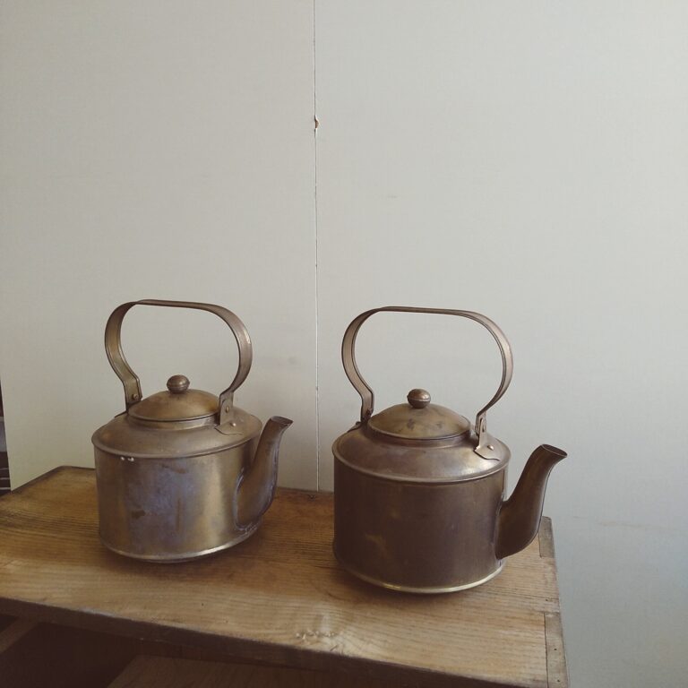 古道具 やかん 大正 昭和初期 レトロ 真鍮 | 昭和金物 建築金物館