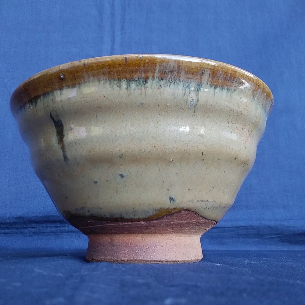 十三代亀井味楽 高取焼茶碗 | 久留米で話題を呼んでいる古美術店は