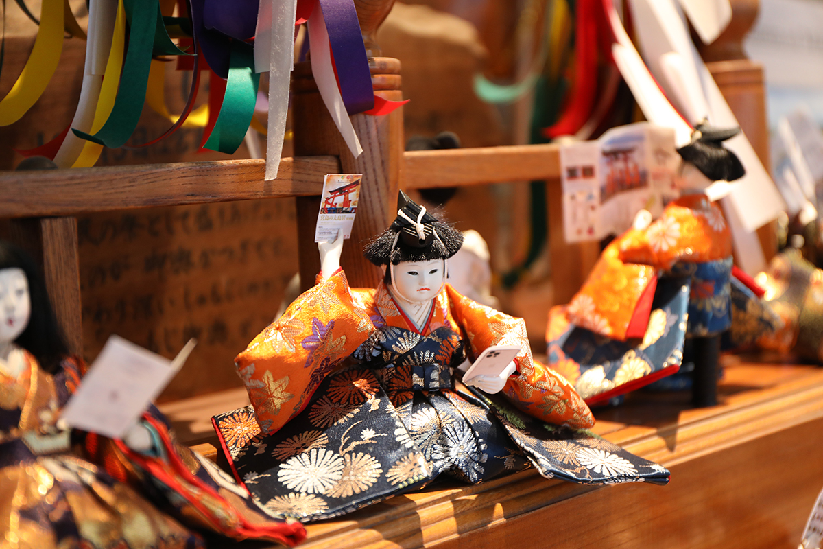 お雛さまの自由な展示が楽しめる「福よせ雛」 宮島の60ヶ所以上で自由