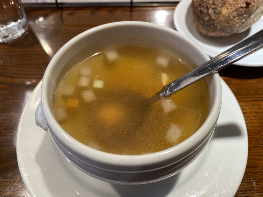 神領域が展開】目を見張る黄金色のコンソメスープ、それは世界を全部