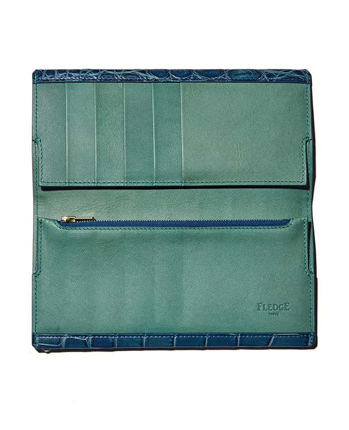 0825FLEDGE_001_002_700x.jpg?v=